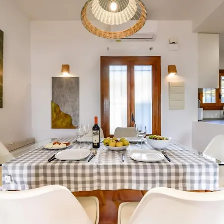 Aitana - Managed By Almarina