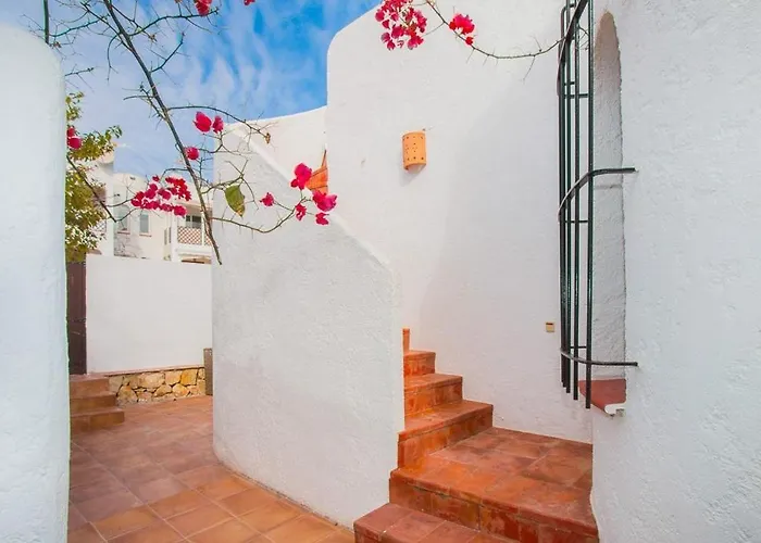 Aitana - Managed By Almarina Villa